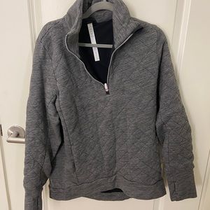 EUC Lululemon Pullover 10